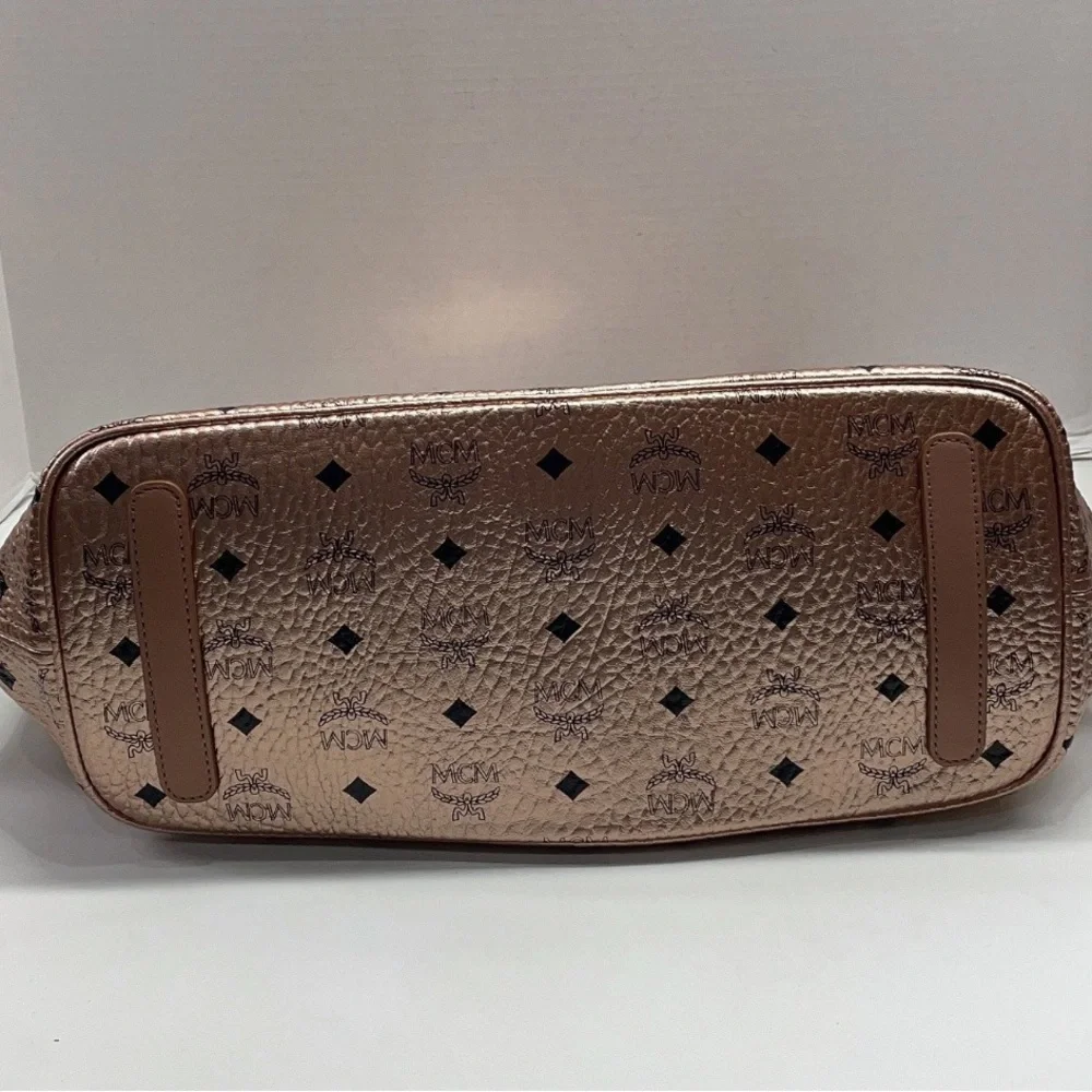 MCM Reversible Large Metallic Visetos Canvas Shopper Tote - Picture 9 of 15